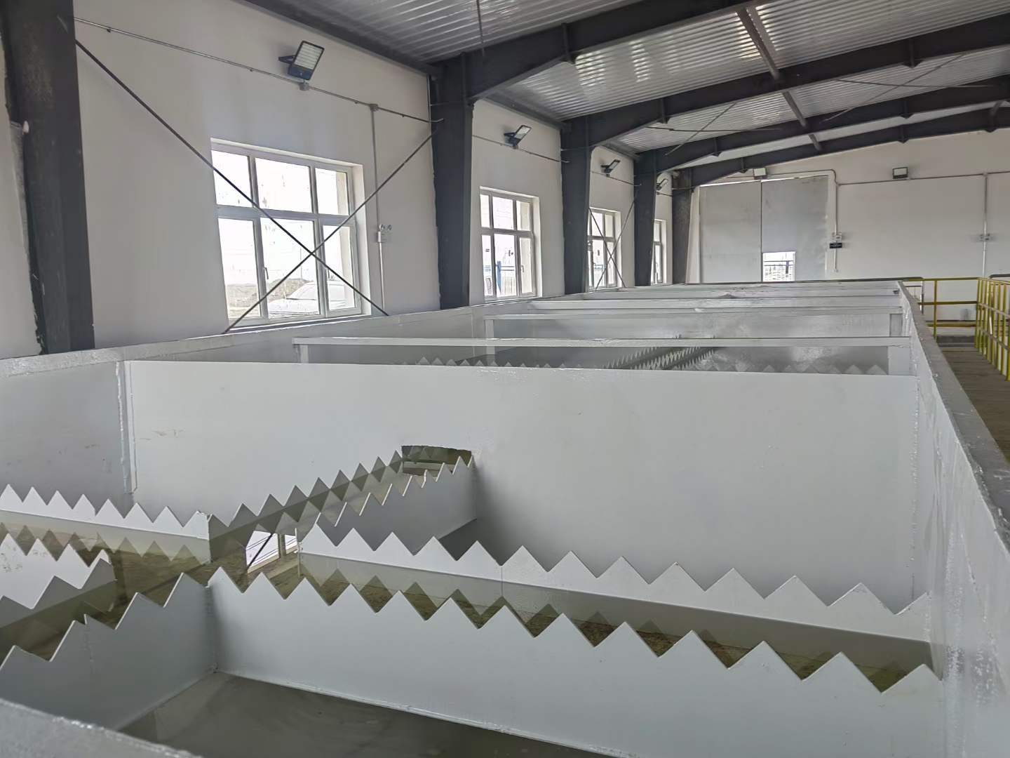 一體化全自動(dòng)凈水裝置(圖3) 1-240F3102431311.jpg